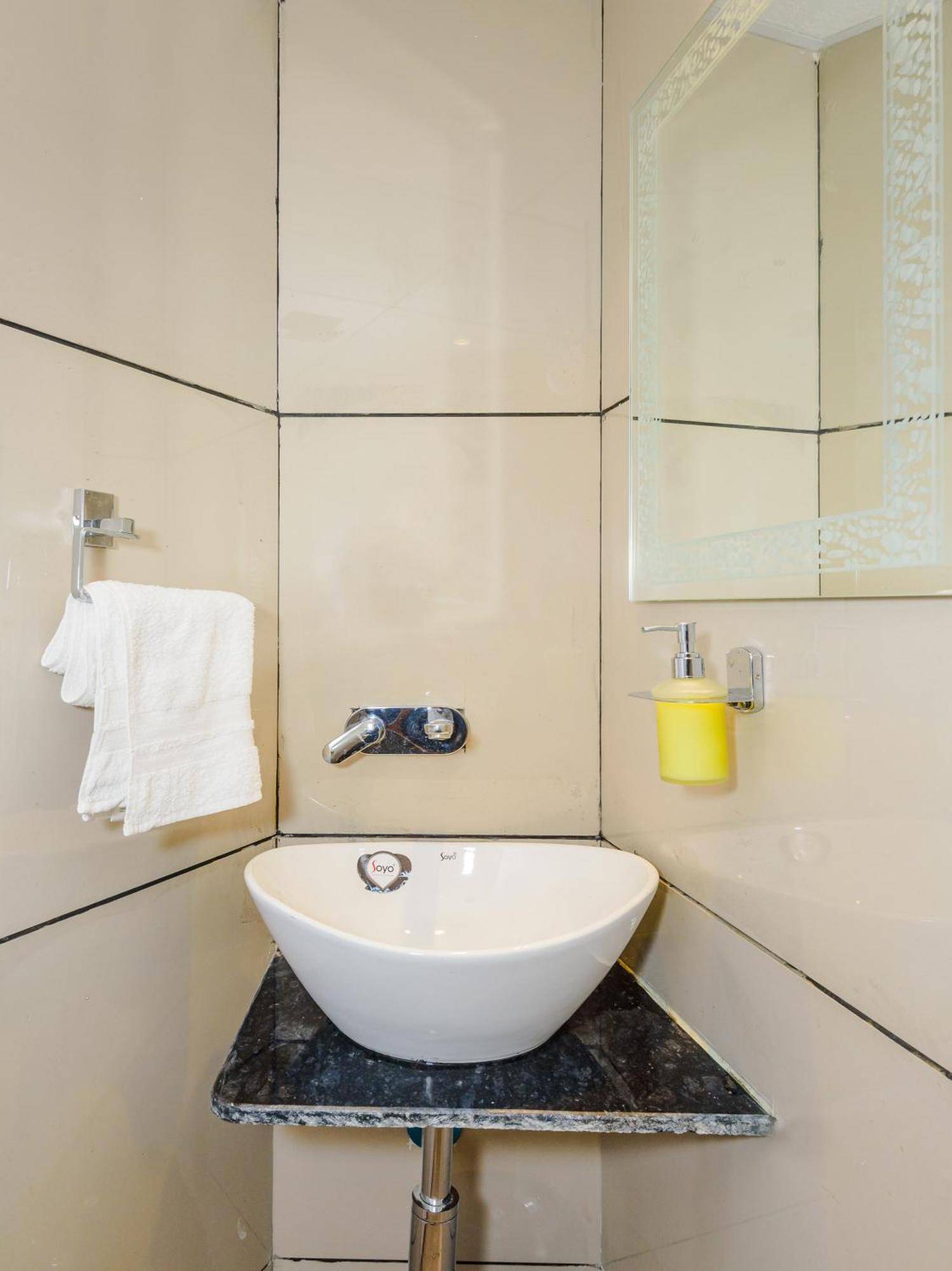 Hotel Zillion Executive Near Us Consulate Bandra Kurla Complex Mumbai Near Mumbai Airport Мумбай Екстериор снимка