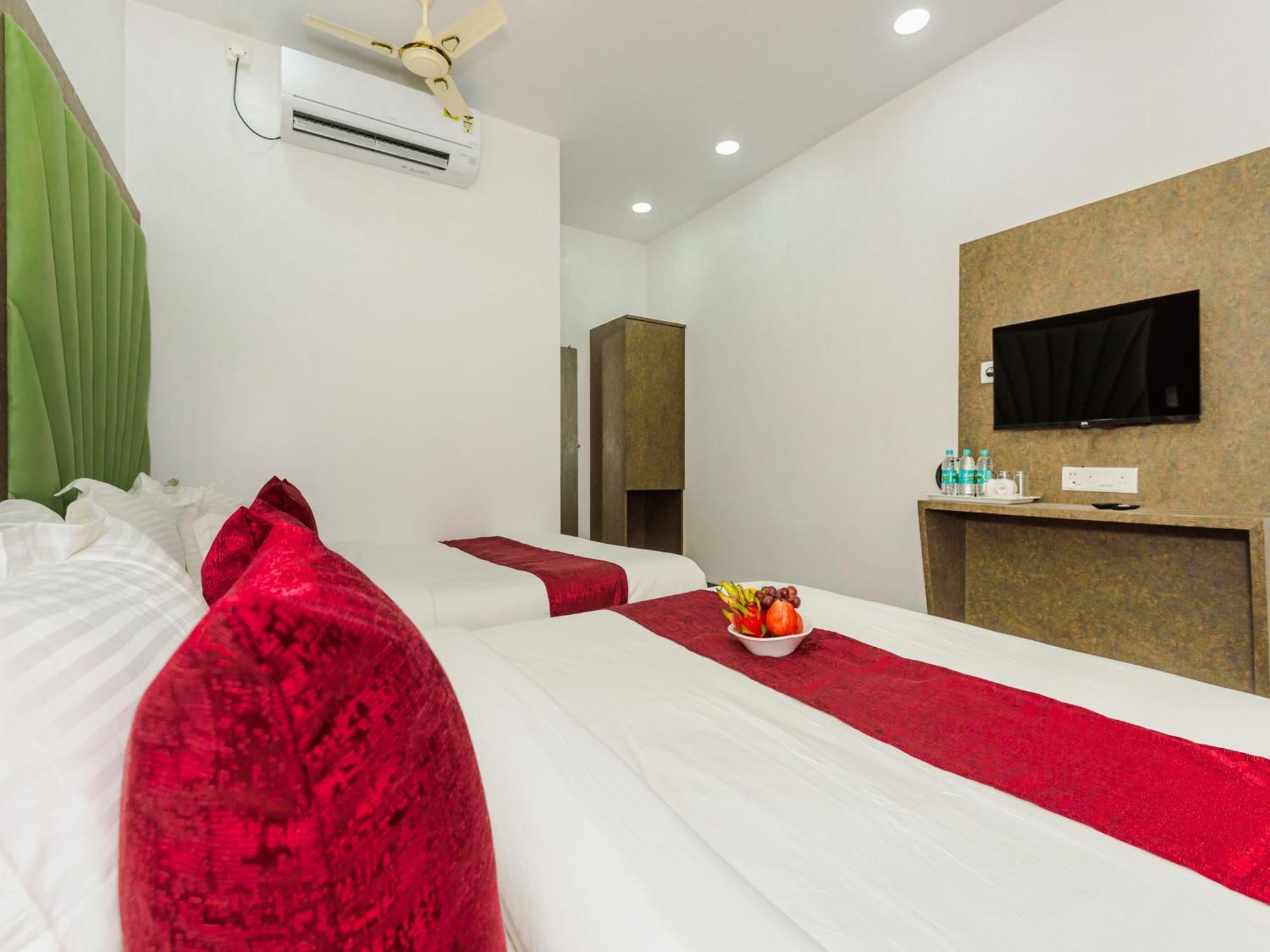 Hotel Zillion Executive Near Us Consulate Bandra Kurla Complex Mumbai Near Mumbai Airport Мумбай Екстериор снимка